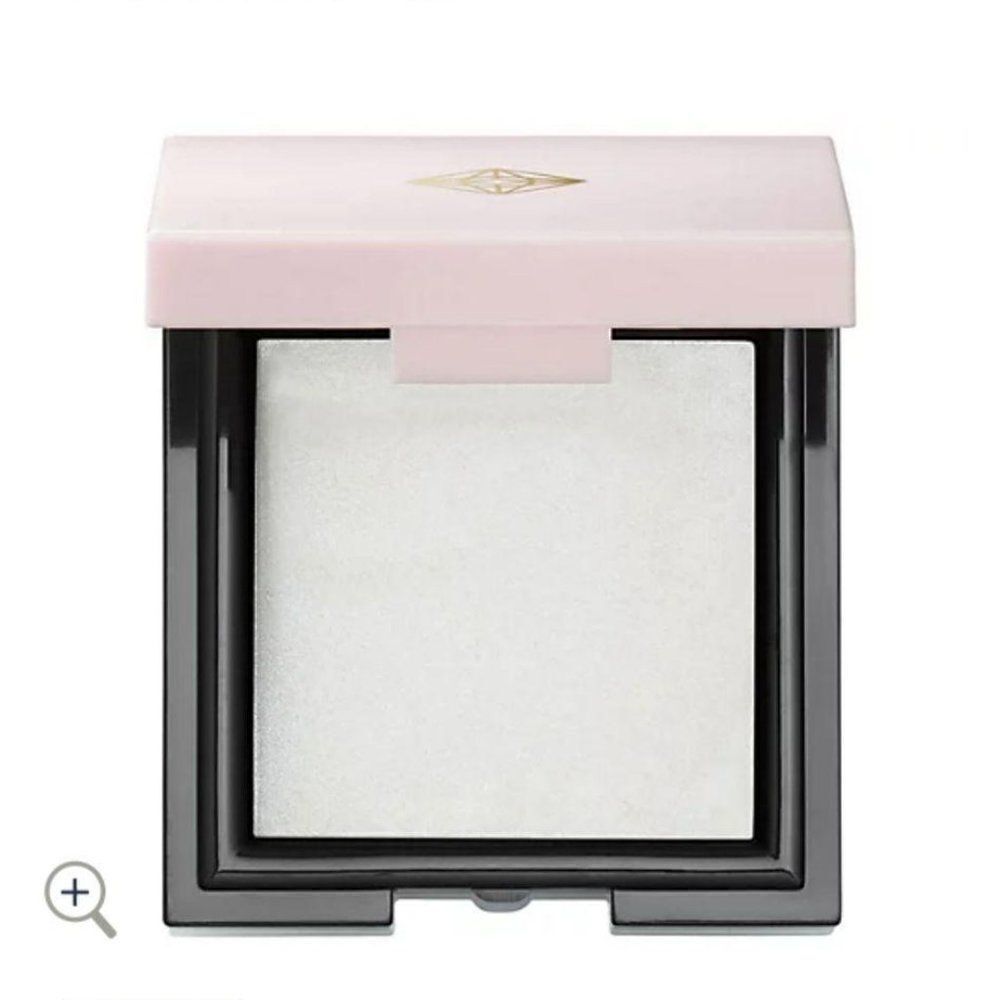 Lash Star Flash of Brilliance Skin Illuminator Highlighter in Phosphorescence